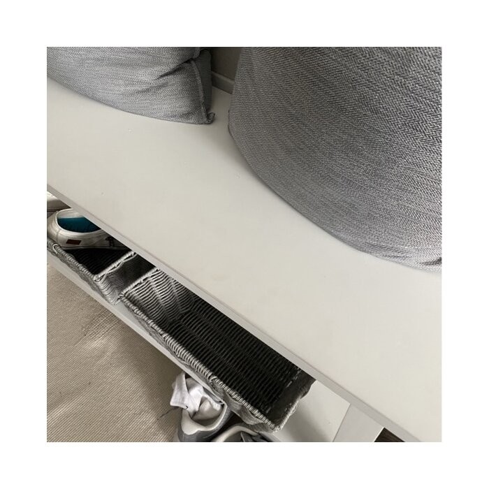 Lund Shelves Bench