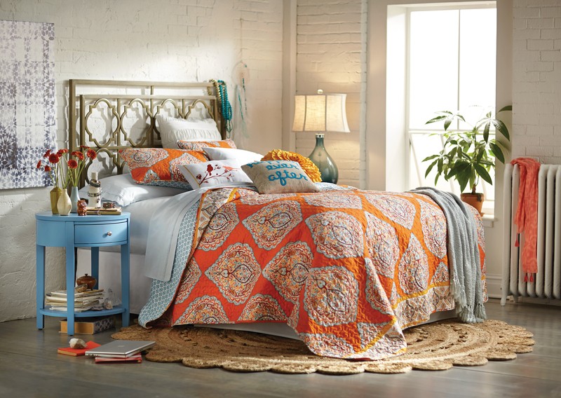 Open-Frame Headboard