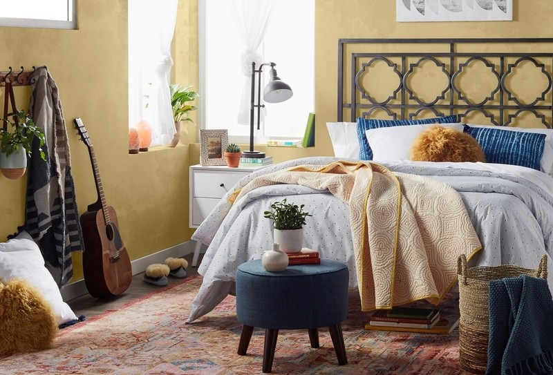 Open-Frame Headboard