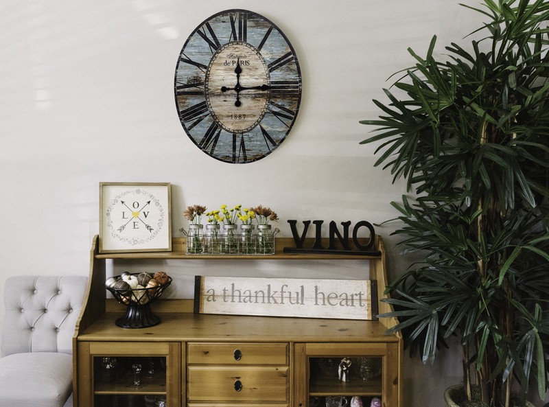 Oversized Whipe 24.25" Wall Clock