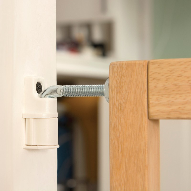 Safety Mate Expandable Wall Mounted Pet Gate