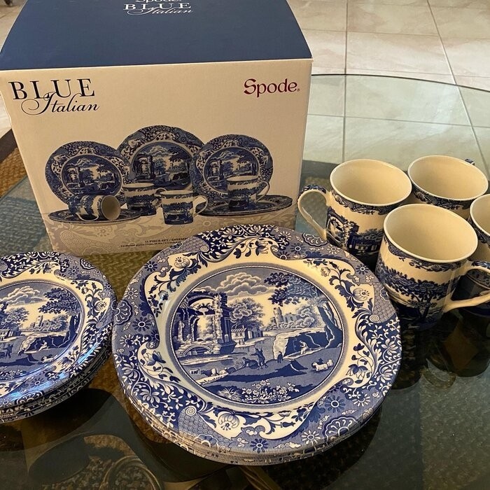 Spode Blue Italian 12 Piece Dinnerware Set, Service for 4