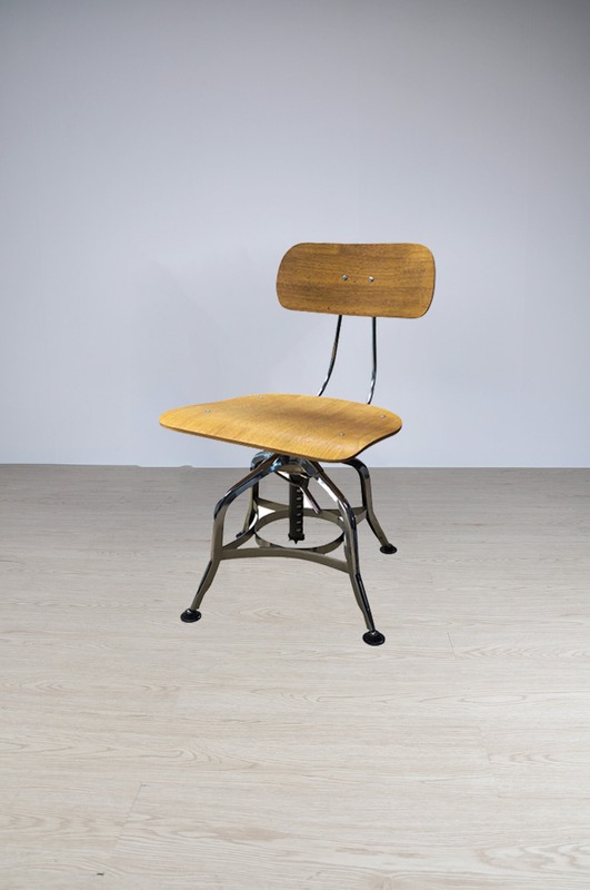 Toledo Metal Side Chair