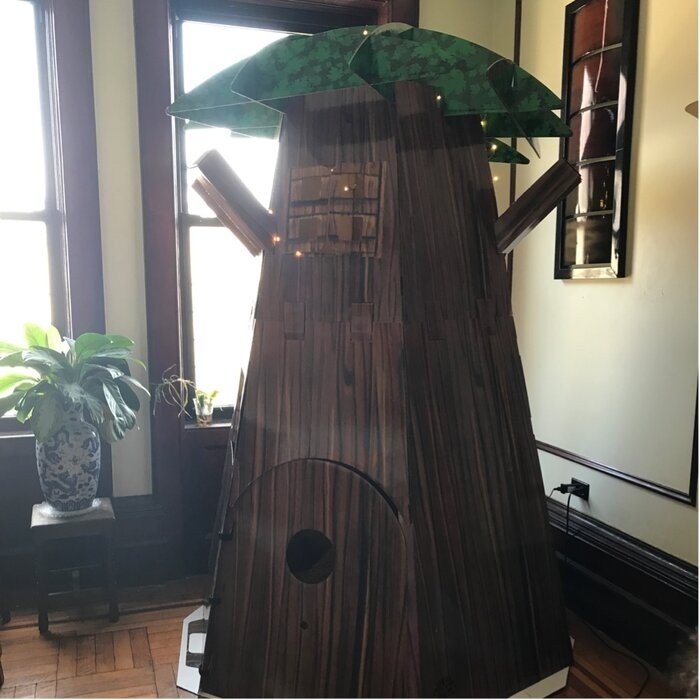 2.7' x 4.4' Cardboard Playhouse