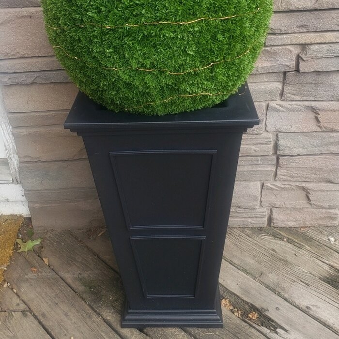 Abram Self-Watering Plastic Pot Planter