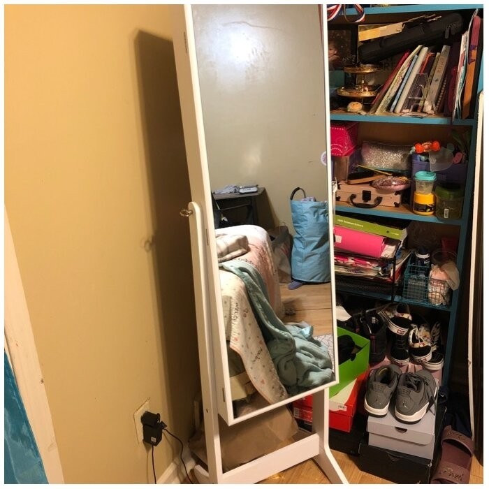 Aganlane 16.2'' Wide Jewelry Armoire with Mirror