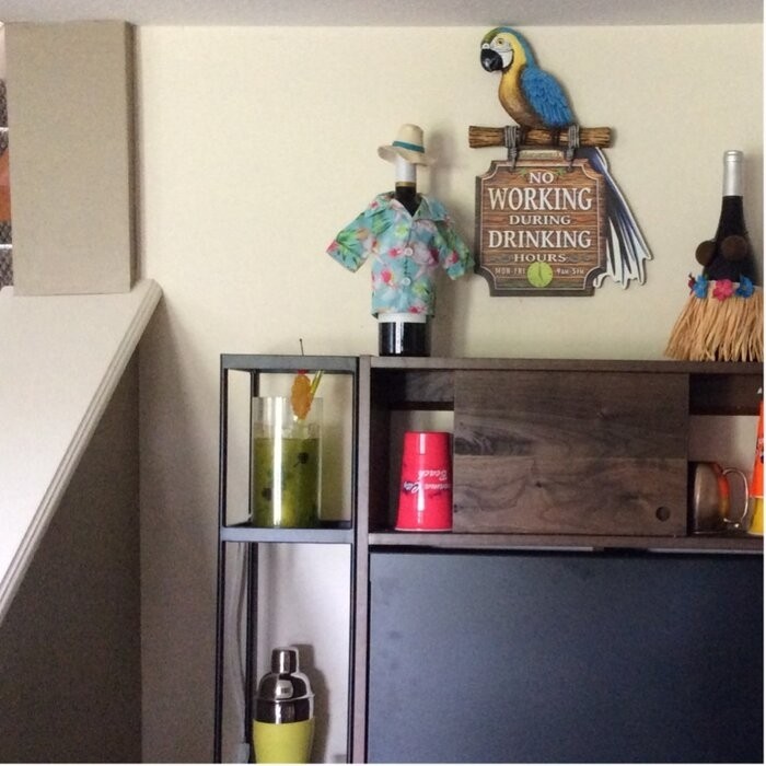 Akeela Mini Bar
