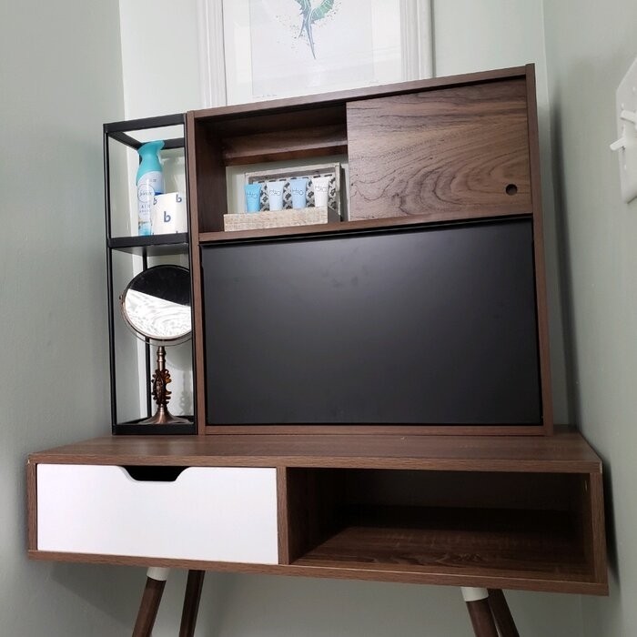 Akeela Mini Bar