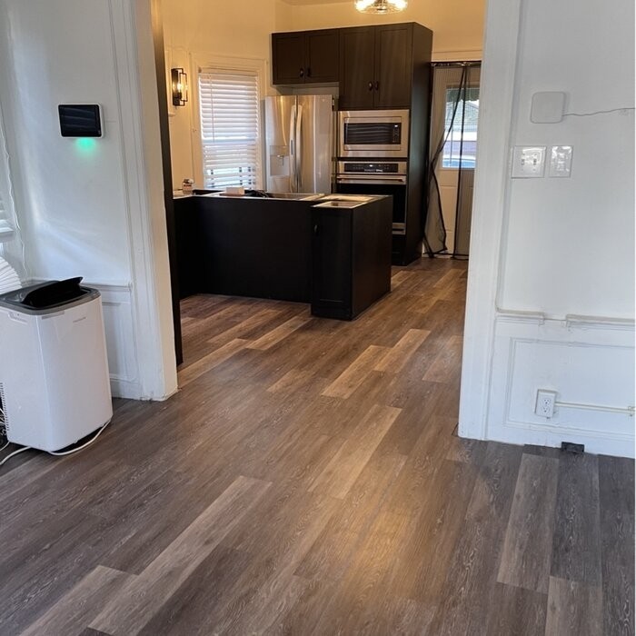 Allure GripStrip 6" x 36" x 3.8mm Luxury Vinyl Plank