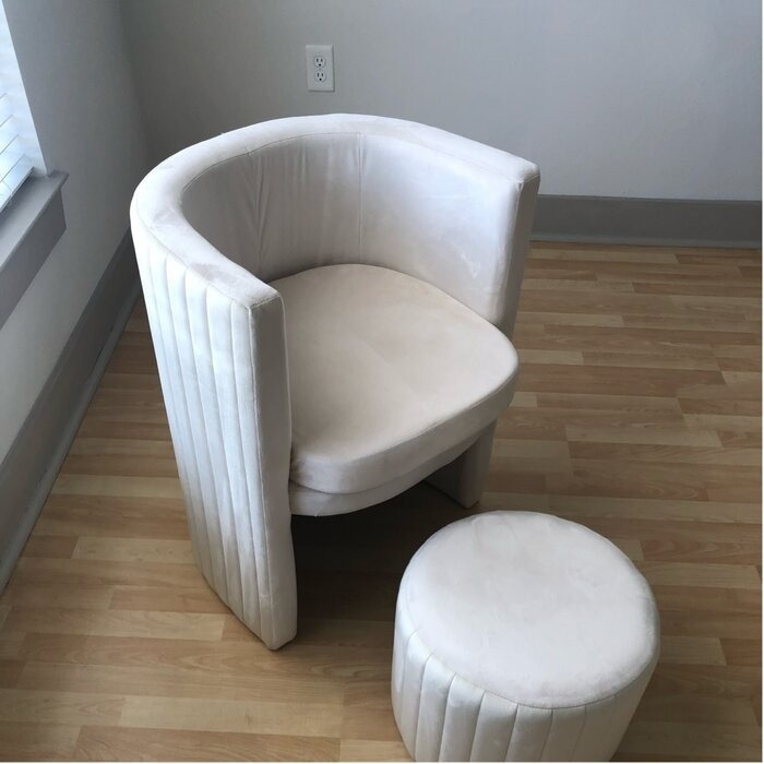 Amilliona Barrel Chair and Ottoman