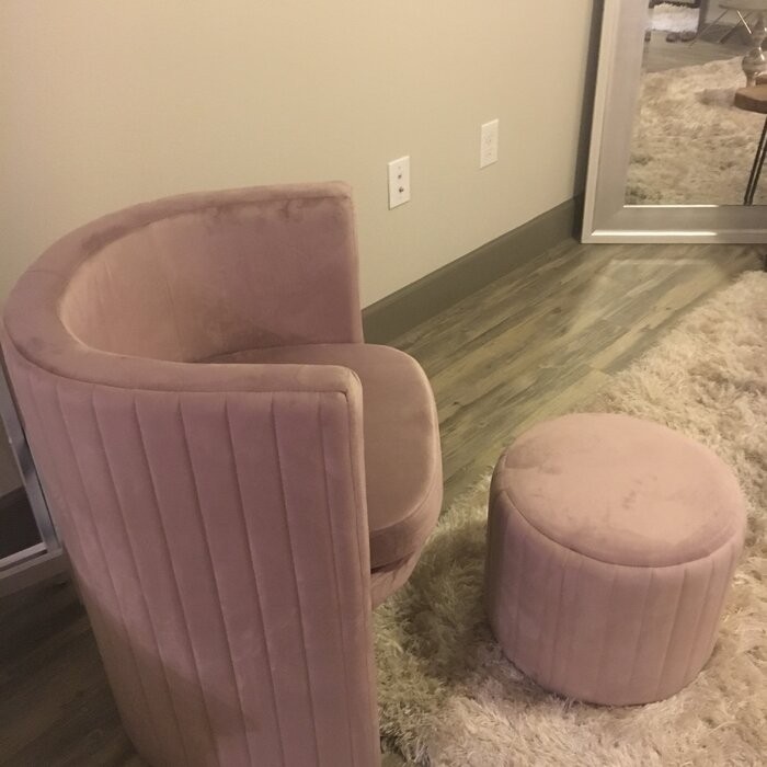 Amilliona Barrel Chair and Ottoman