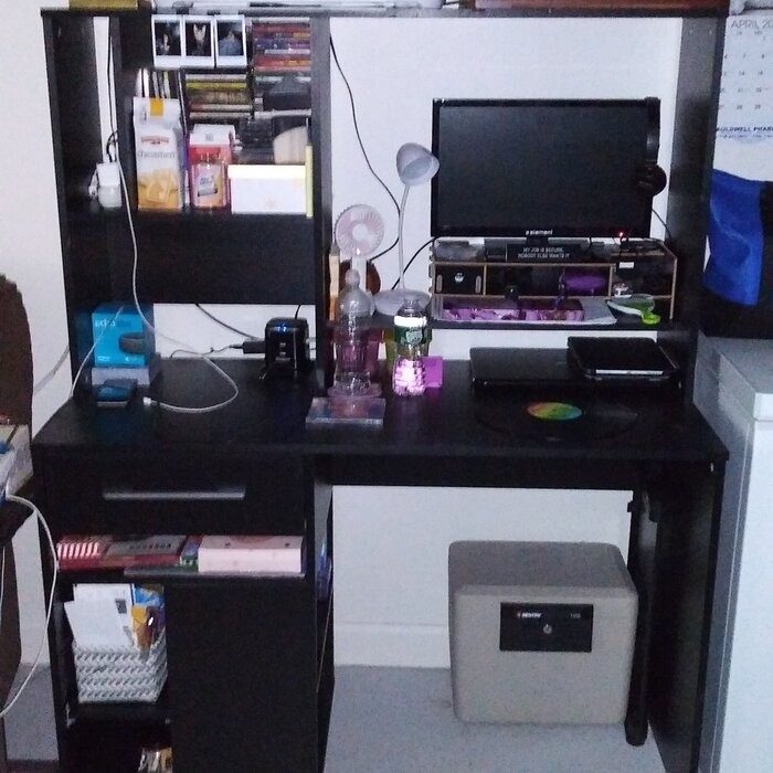 Annexe Desk with Hutch
