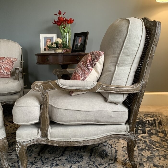 Arnold 30.5'' Wide Tufted