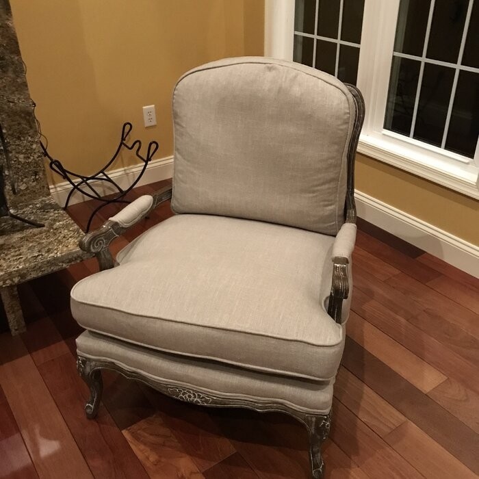 Arnold 30.5'' Wide Tufted