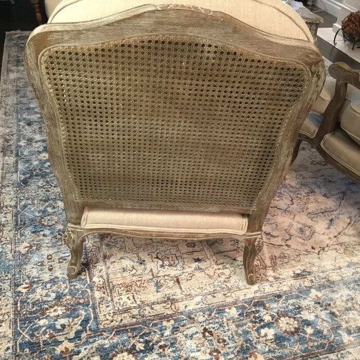 Arnold 30.5'' Wide Tufted