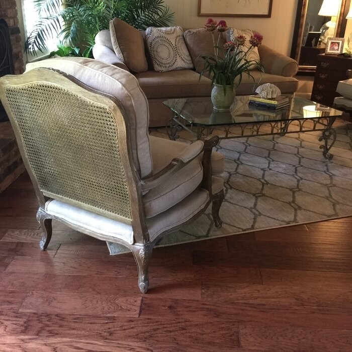 Arnold 30.5'' Wide Tufted