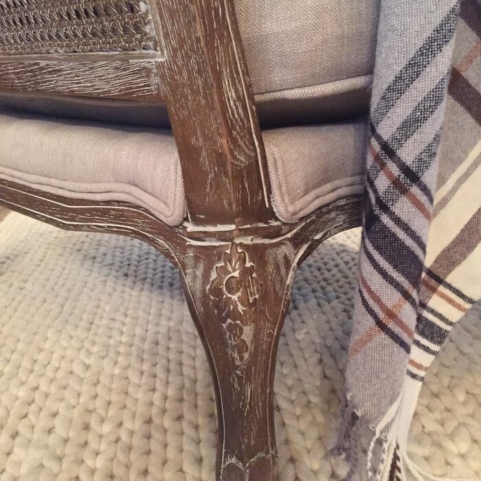 Arnold 30.5'' Wide Tufted