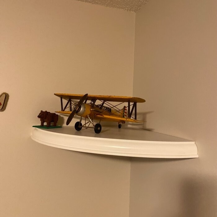 Arshawn Corner Shelf