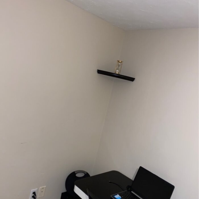 Arshawn Corner Shelf