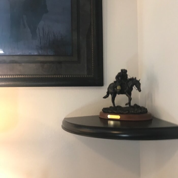 Arshawn Corner Shelf