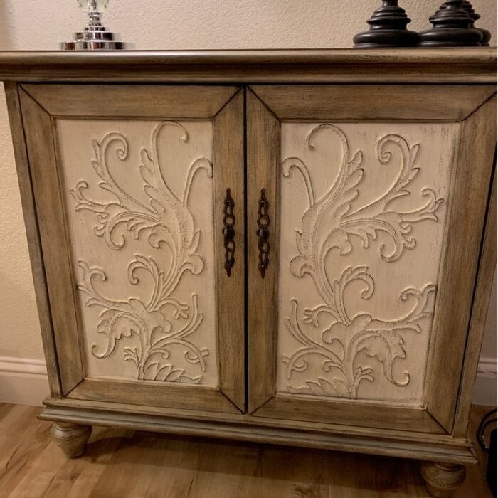 Bensonhurst 34'' Tall 2 - Door Accent Cabinet