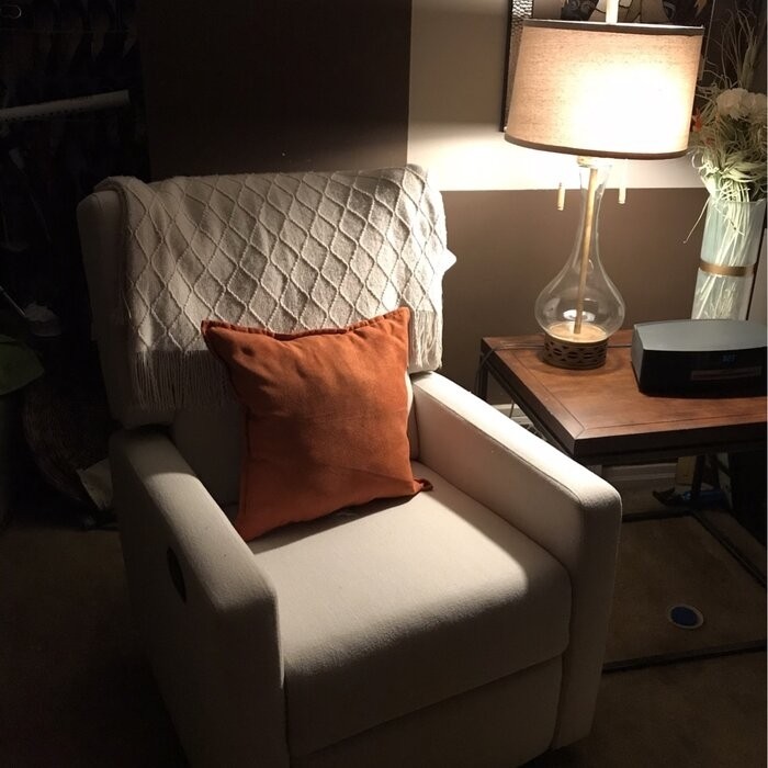 Bines 28.5'' Wide Manual Swivel Club Recliner