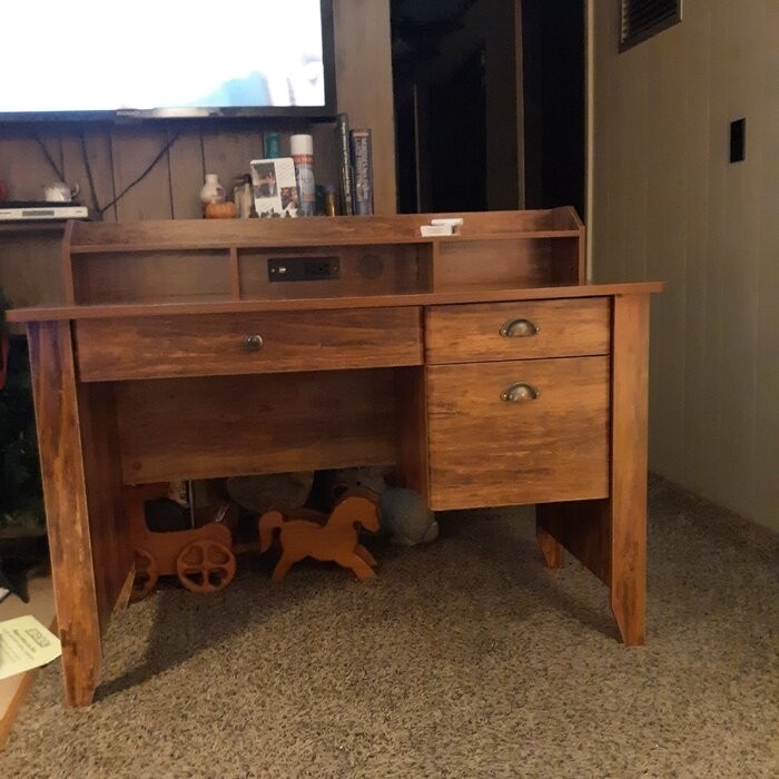 Braesen Executive Desk with Hutch
