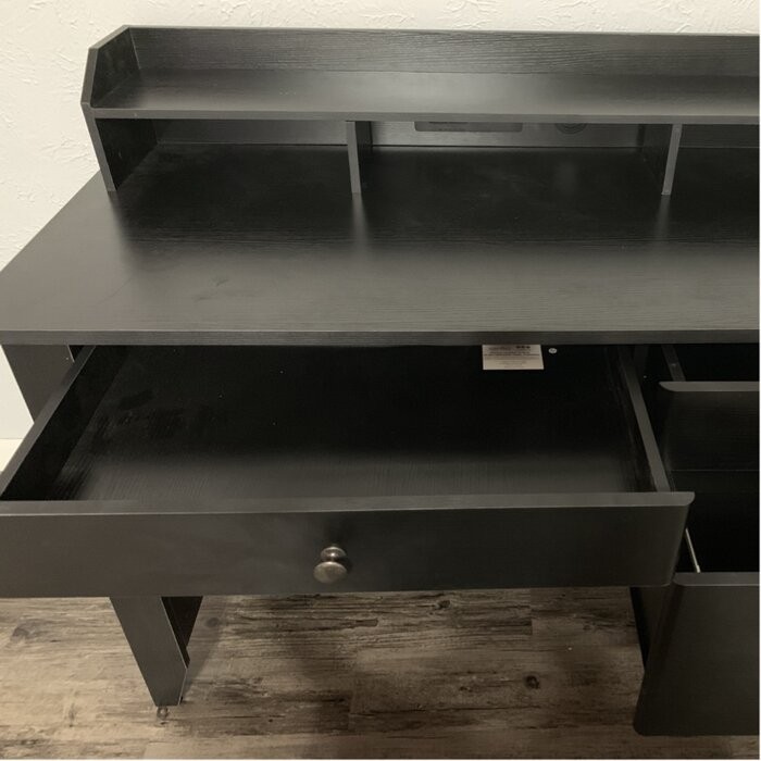 Braesen Executive Desk with Hutch