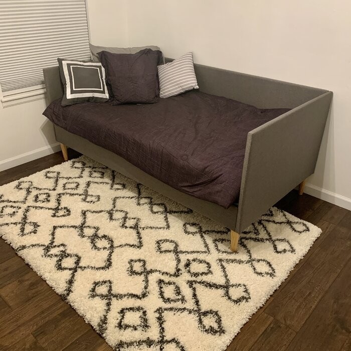 Chadlee Daybed