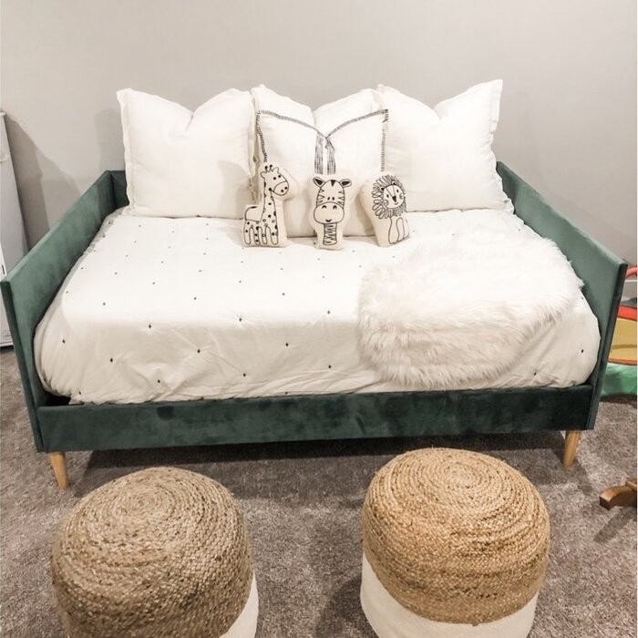 Chadlee Daybed