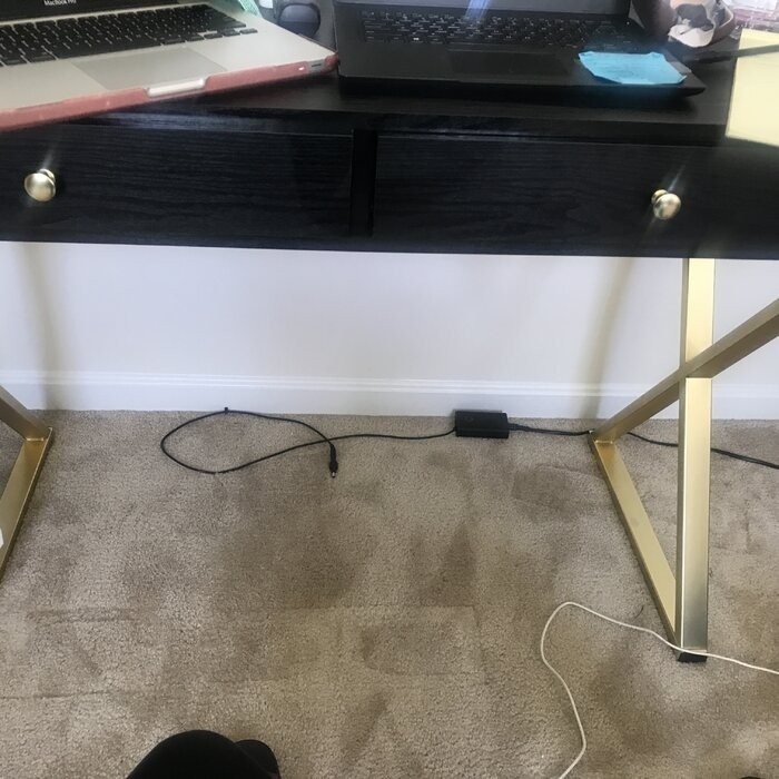 Cilly Desk
