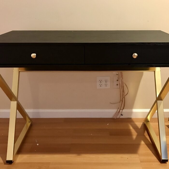 Cilly Desk