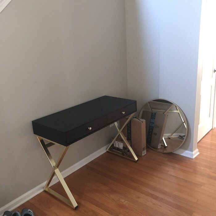 Cilly Desk