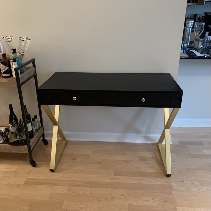 Cilly Desk