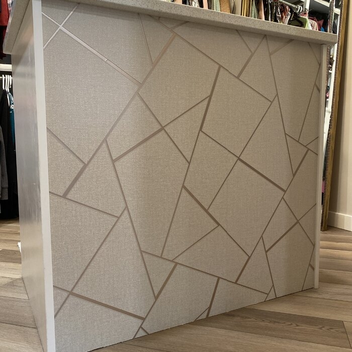 Clinkscales 33' L x 20.5" W Wallpaper Roll