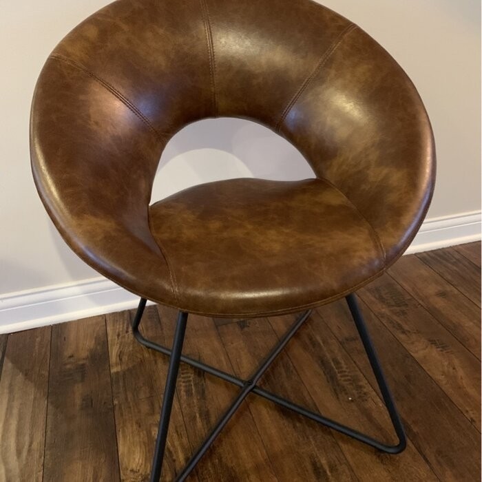 Coomer 26.75'' Wide Barrel Chair