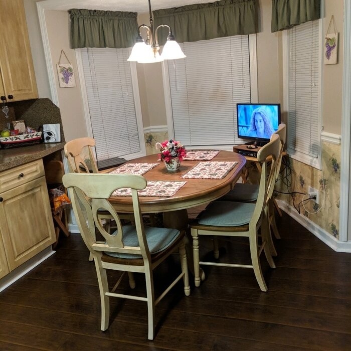 Courtdale Butterfly Leaf Solid Wood Pedestal Dining Table