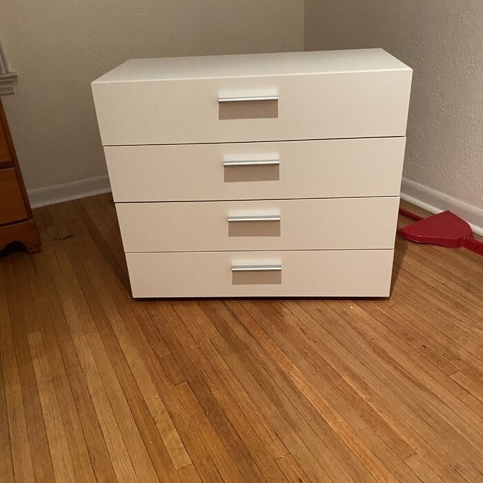 Culpeper 4 Drawer 31.57'' W Dresser