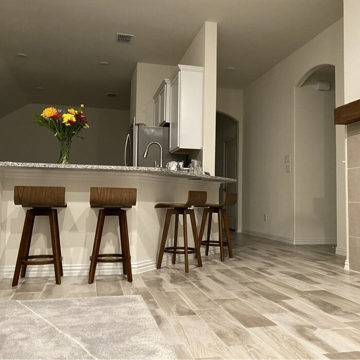 Dery Swivel Bar & Counter Stool