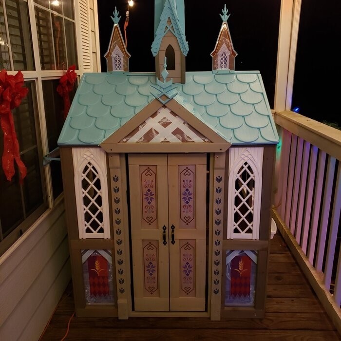 Disney Frozen Arendelle 53.46" x 49.61" Solid Wood Playhouse