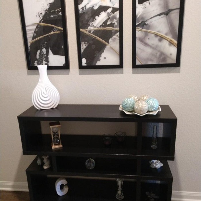 Dongan 43.75'' Console Table