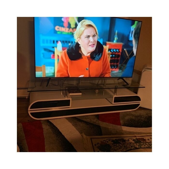 Ezren TV Stand for TVs up to 70