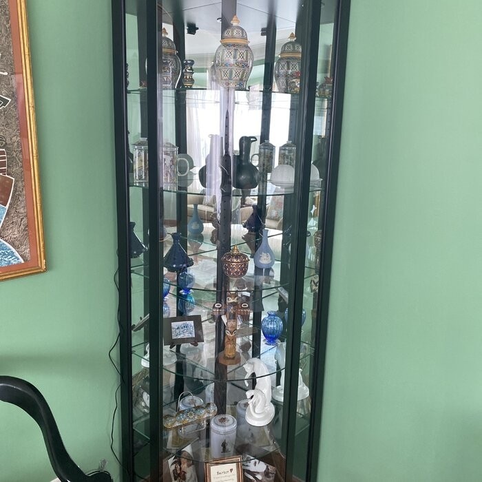 Galghard 32'' Wide Solid Wood Mirrored Back Curio Cabinet with Lighting