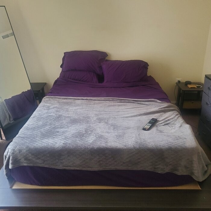 Galnares Low Profile Bed
