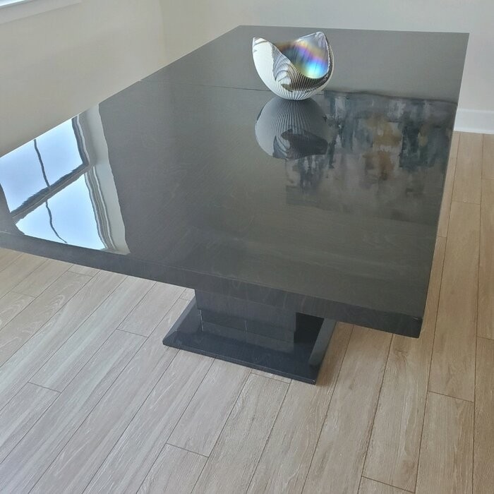 Geona Extendable Pedestal Dining Table