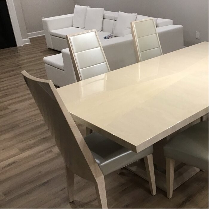 Geona Extendable Pedestal Dining Table