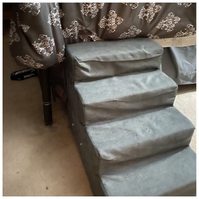Grommit High Density Foam 4 Step Pet Stair
