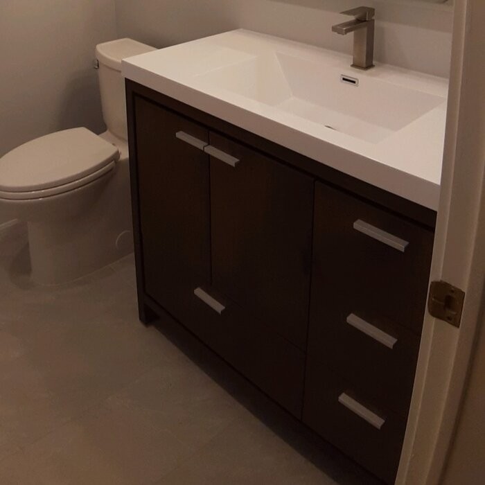Harger Free Standing Modern 42" Rectangular Single Bathroom Vanity Set