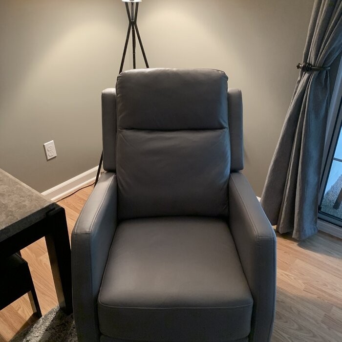 Haug 26.5'' Wide Manual Swivel Recliner