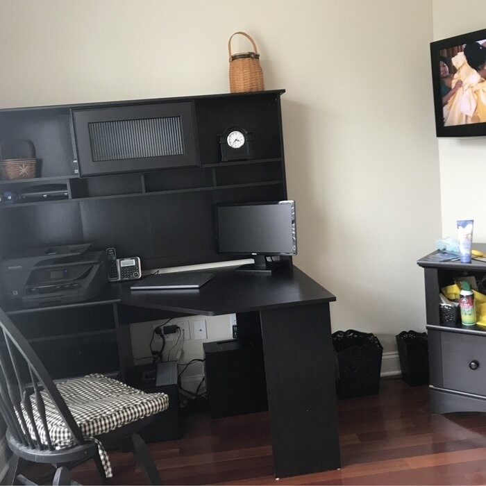 Hillsdale Reversible Corner Desk with Hutch